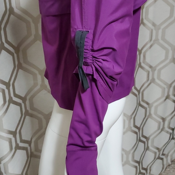 Like new lulu studio jacket - Picture 4 of 9